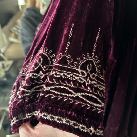 Johnny Was Velvet Dress - Picture 3 of 5